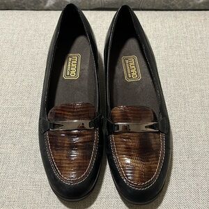 Munro American Loafers 7.5 Black & Brown Classic Shoes
